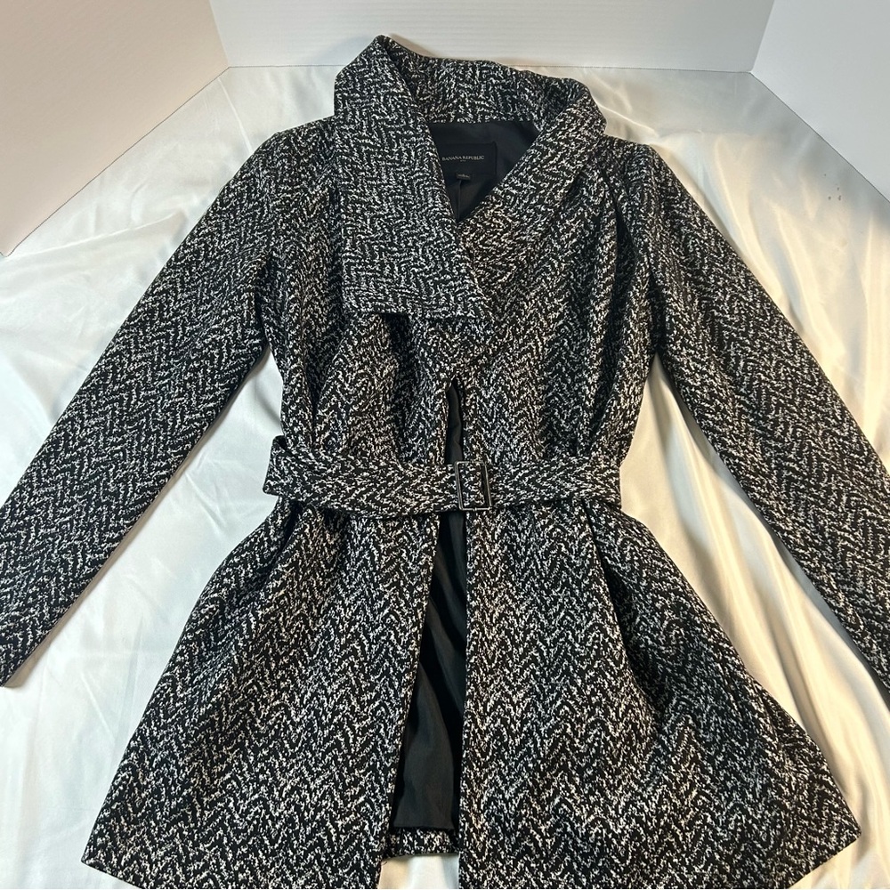 Banana Republic Women’s Black and White Heather Belted Wrap Blazer, Size 4